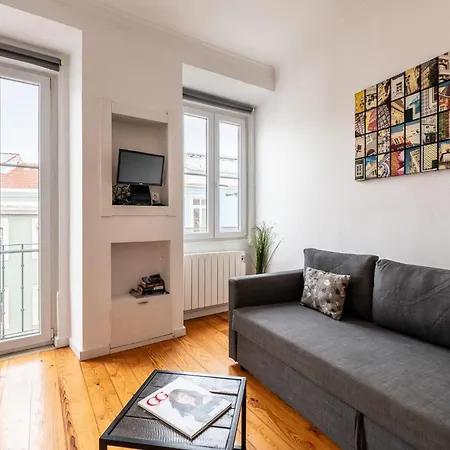 Bmyguest - Lazaro Flat Apartment